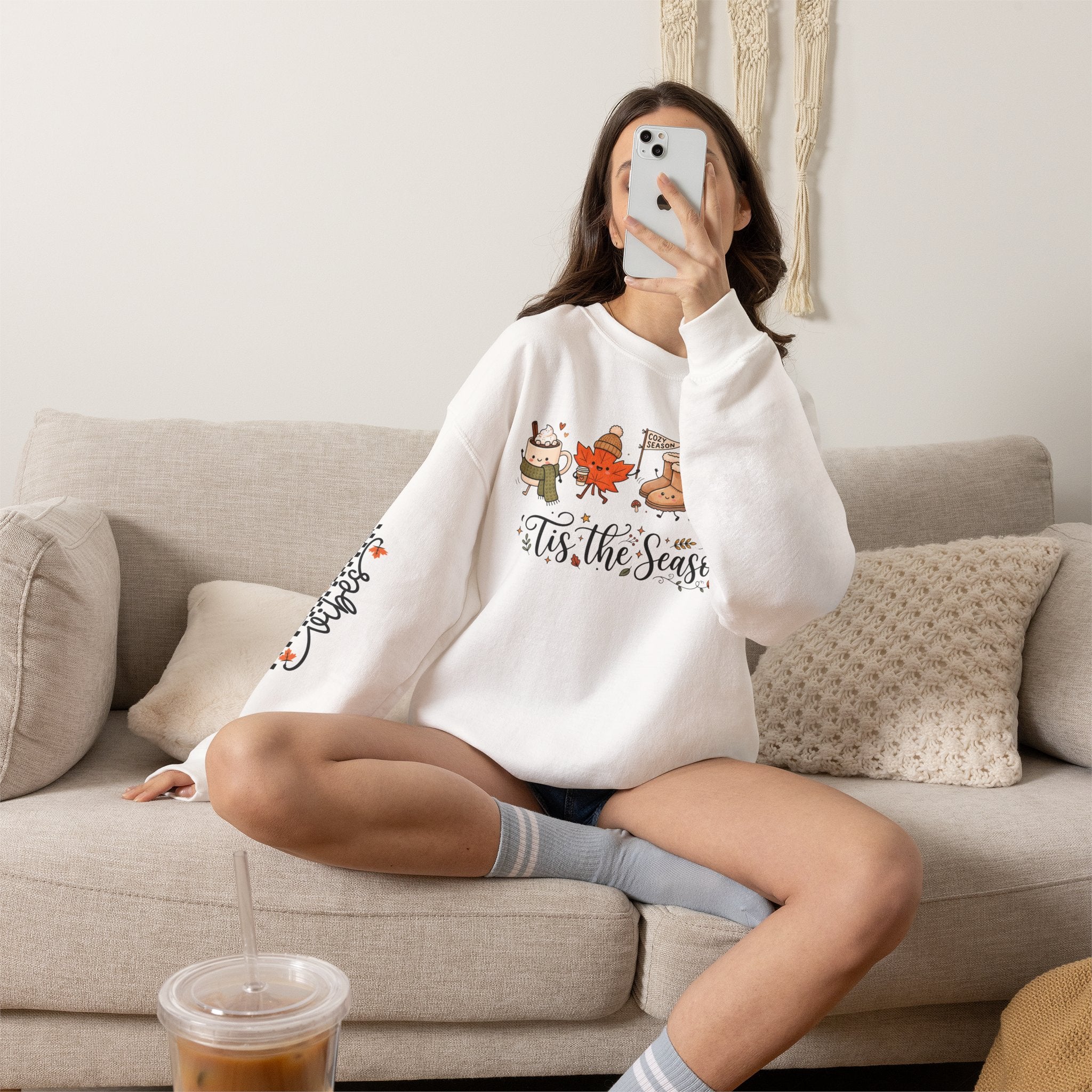 'Tis the Season Fall & Fall Vibes Graphic Sweatshirt